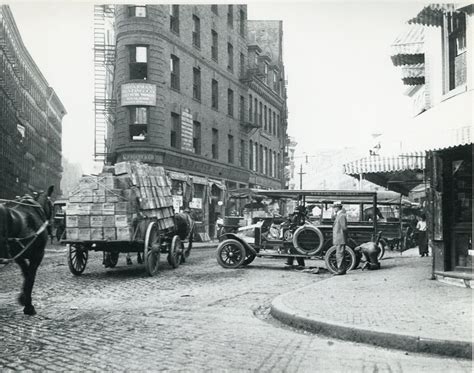 12 Photos From Boston During The 1900s