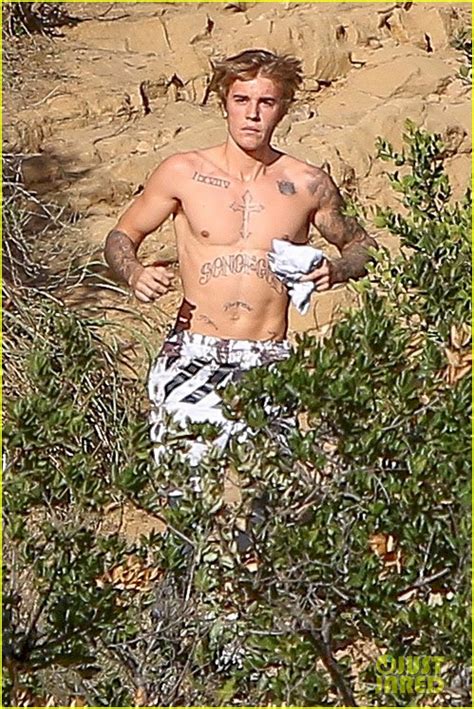 justin bieber goes shirtless for afternoon jog photo 3831220 justin bieber shirtless photos