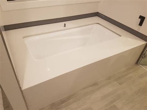 20mm Platinum Quartz Vivid White Bath Surround With Mitred Edge Bath