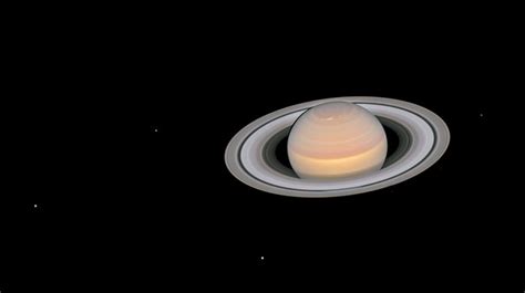 Heres How Hubble Sees Saturn Space Earthsky
