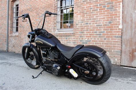 Harley Davidson Softail Cvo Flstn Blacked Out Heart Land 250 Rear Kit