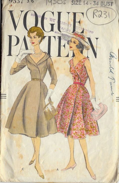 1950s Vintage Vogue Sewing Pattern B34 Dress R231 By Vogue 9537