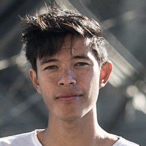 Chris chann net worth, age, family, girlfriend, biography, and more june 9, 2021 by ar chris chann is a popular youtuber, skateboarder, and social media influencer, he was born on 29 november 1992 in los angeles, california, united states. Christopher Chann Age | Wiki, Net worth, Bio, Height ...