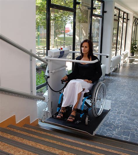 Motorized stair climbing chair is a perfect mobility and evacuating device, thanks to the electric motor driven by lithium battery, this motorized stair climbing chair can carry. S7 SR Inclined Platform Stair Lift > Straight Staircase ...