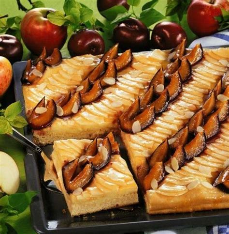 Die füllung besteht aus apfel kompott, pflaumen mus und vanillepudding. Apfel-Pflaumen-Kuchen | Rezept | Rezepte, Pflaumen kuchen ...
