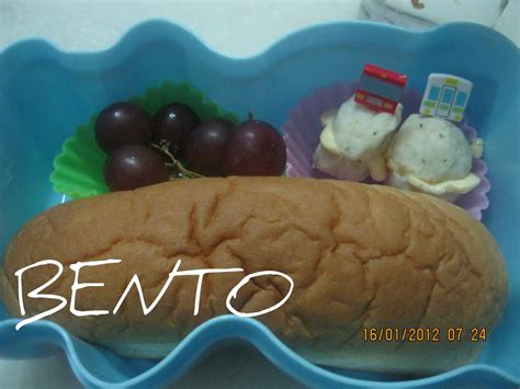 Sekadar coretan buat kenangan: MENU BENTO KE SEKOLAH