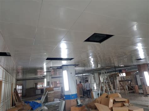 Aluminium Coated Armstrong Clip In Metal False Ceiling Thickness 0 5