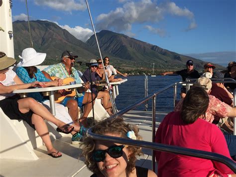 A Successful Sunset Sail Rotary Club Of Lahaina Sunset Maui