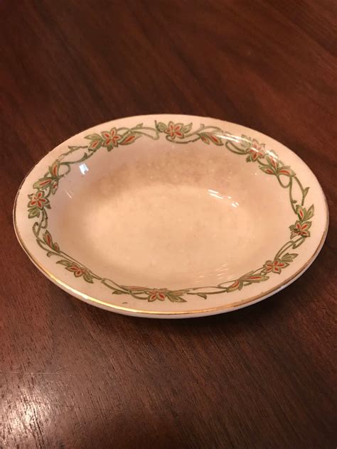Vintage villeroy & boch botanica porcelain covered dish or trinket container for jewelry in excellent condition with no chips, cracks or repairs. Vintage Homer Laughlin Genesee Oval Bowl Floral Candy Dish ...