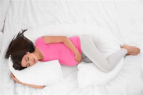 10 Best Body Pillows For Back Pain Relief During Pregnancy 2024