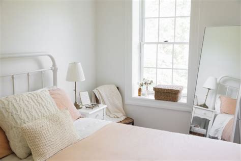 Feng Shui Tips For A Mirror Facing The Bed