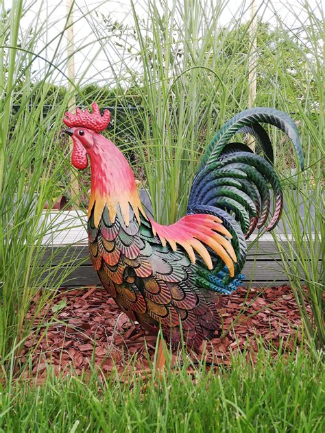 Metal Chicken Garden Sculpture
