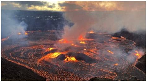 Watch Hawaiis Kīlauea Volcano Erupts Again After A 3 Month Break