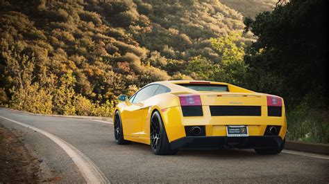 Yellow Lamborghini On Ride Wallpapers 9to5 Car Wallpapers