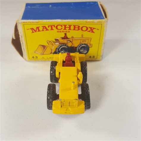 Vintage Matchbox Lesney 43 Aveling Barford Tractor Shovel Made In