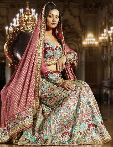 bridal lehenga wedding lehenga choli bollywood outfits 653×849 インド 衣装 民族衣装 サリー インド