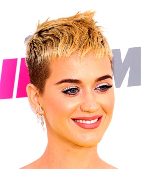 Katy Perry Short Straight Alternative Pixie Hairstyle With Razor Cut