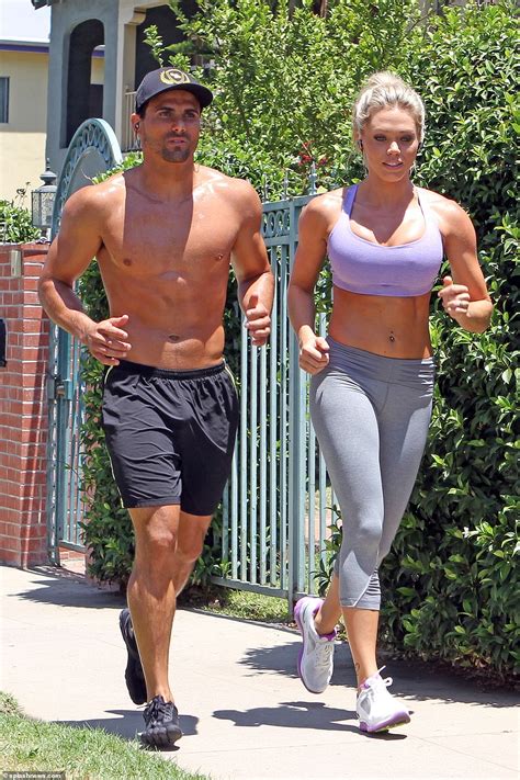Exc Baywatch Star Jeremy Jackson S Former Swimsuit Model Ex Wife Loni Willison Spotted In