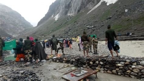 Death Toll In Amarnath Cloudburst Rises To 16 15 000 Stranded Pilgrims Evacuated