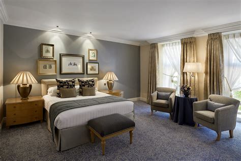 Deluxe Double Rooms At The Landmark London Room Detail Offers And