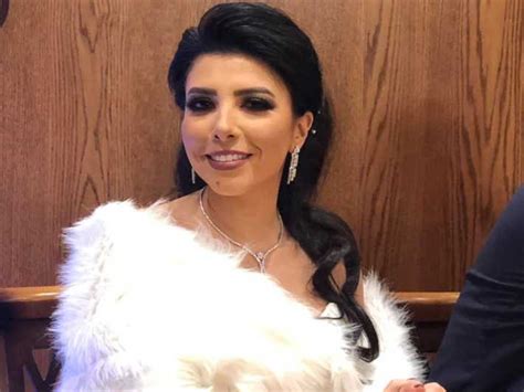 شدد فرج عامر رئيس سموحة أن ناديه لن يكون كوبري لانتقال جناحه المستعار من الزمالك مصطفى فتحي، للأهلي، لأن فتحي لاعب الأبيض في النهاية، كما أوضح أن لا بالصور- نادية مصطفى تحتفل بعقد قران ابنتها فيروز أركان ...