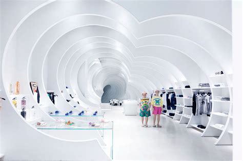 This Store In Miami Was Designed With A Tunnel Like Interior Contemporist