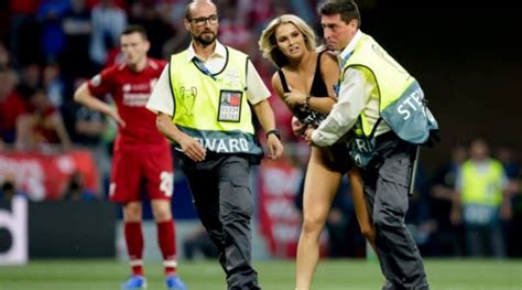 Ucl final 2019 streaker everything you need to know. Woman in skimpy swimsuit invades pitch during Champions League final to promote boyfriend's porn ...