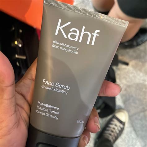 Kahf Gentle Exfoliating Face Scrub Beauty Review