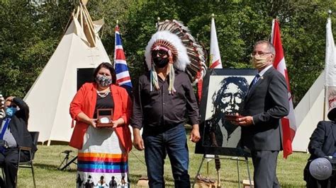 Treaty 6 Medal Returned To Beardys And Okemasis Cree Nation 900 Ckbi