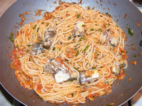 Paste Cu Peste Retete Spaghete Cu Peste In Sos Tomat Retete Culinare