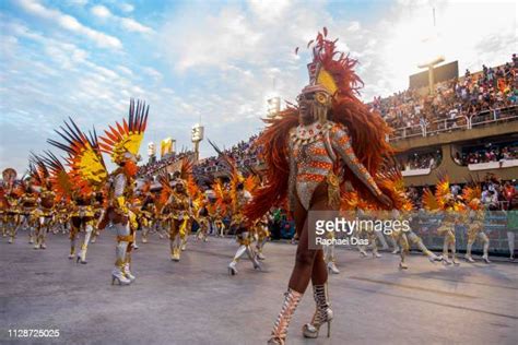 Rio Carnival 2019 Photos And Premium High Res Pictures Getty Images
