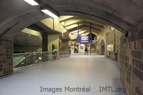 Station De Métro Jean Talon Montréal