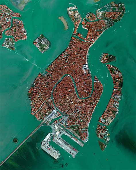 Venice Italy From Space Rbeamazed