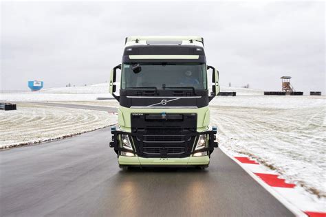 Volvo Aurora Partner To Accelerate The Deployment Of Autonomous Truck