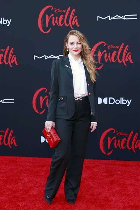 When an incident causes her mother's untimely death, estella blames herself, and does her best to put her cruella side away while teaming up with fellow. Emma Stone Stunned in a Louis Vuitton Suit During Her ...