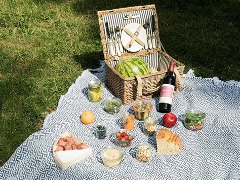 11 Simple Recipes for a Perfect Picnic | Kitchen Stories | Perfect picnic, Picnic, Picnic foods