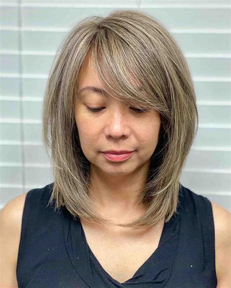 15 Flattering Long Bob Haircuts For Women With Full And Round Faces
