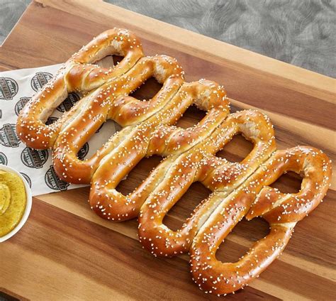 Philly Pretzel Factory Opens In New Hyde Park Location New Hyde Park