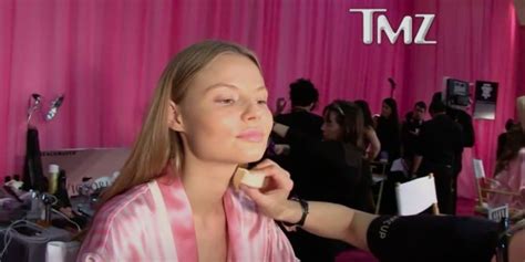 Magdalena Frackowiak Shuts Down Tmz Reporter At Vs Fashion Show