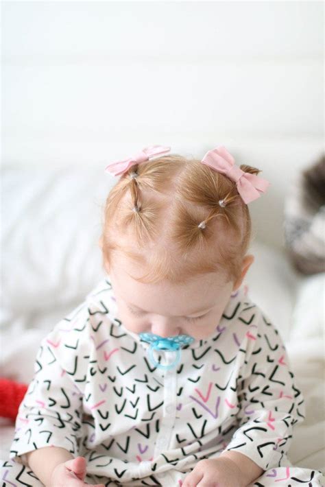 Whether you have kinky curls or tight waves, show them off with a. Triple Ponytail Hair Tutorial For Toddlers | Peinados