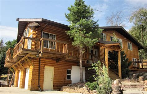 Each guest will have access to picnic shelters with stainless steel grills, volleyball and basketball courts. Cabin Rentals for Lewis & Clark Lake in Southeast South ...