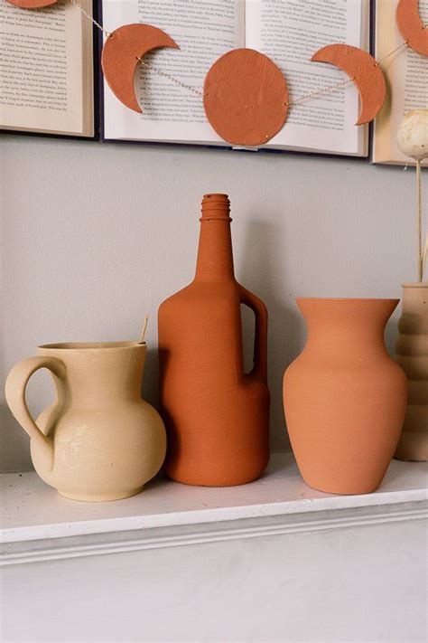 How To Get A Ceramic Terracotta Look On A Thrifted Vase Diy Chalk