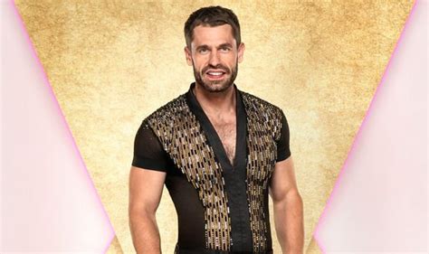 strictly come dancing 2019 kelvin fletcher reveals dance advantage in new clip tv and radio