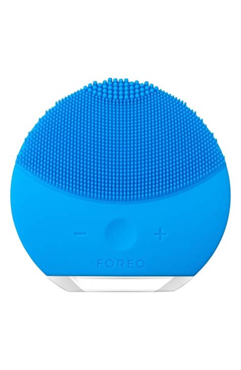 Foreo Luna Mini 2 Compact Facial Cleansing Device Beauty Editor Must