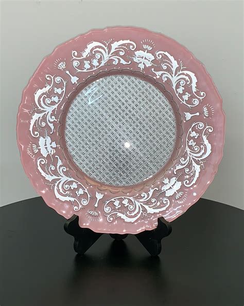 glass charger plate pale pink rose vintage eventlyst