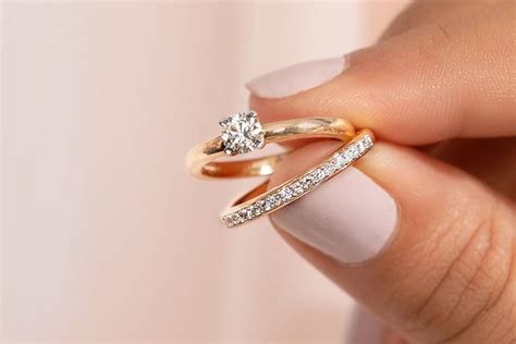 How To Choose A Gold Engagement Ring Redcolombiana