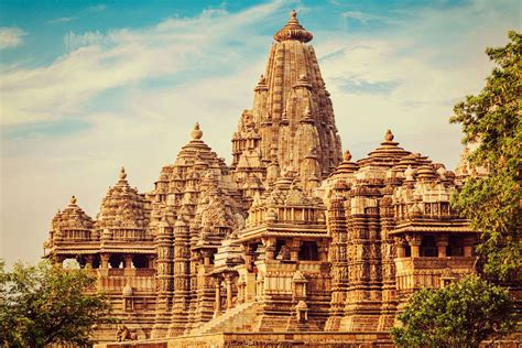 Visit Khajuraho Temples To Know How Tolerant India Really
