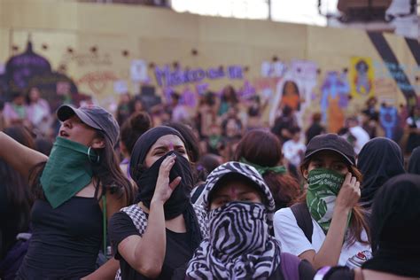 Así Fue La Marcha Feminista Contra La Violencia De Género Plumas Atómicas