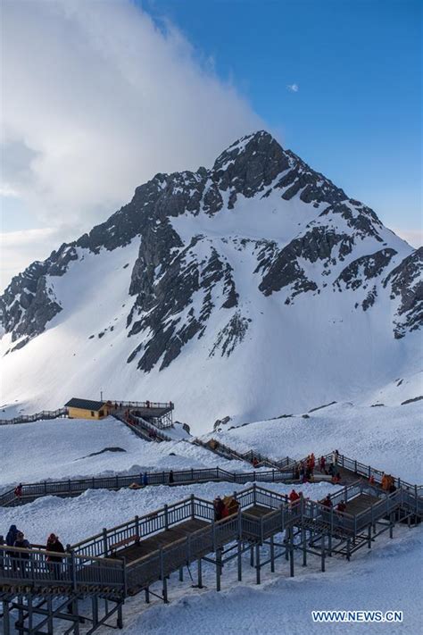 Scenery Of Yulong Snow Mountain In Lijiang City Chinas Yunnan China