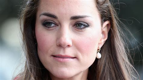 Kate Middleton S New Book Includes A Nod To Princess Diana